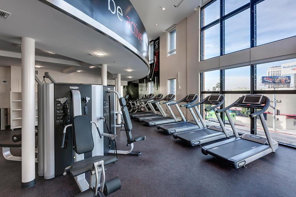 Luxury 2 Bedrooms 2 Bathrooms With Pool And Gym Лос Анджелис Екстериор снимка